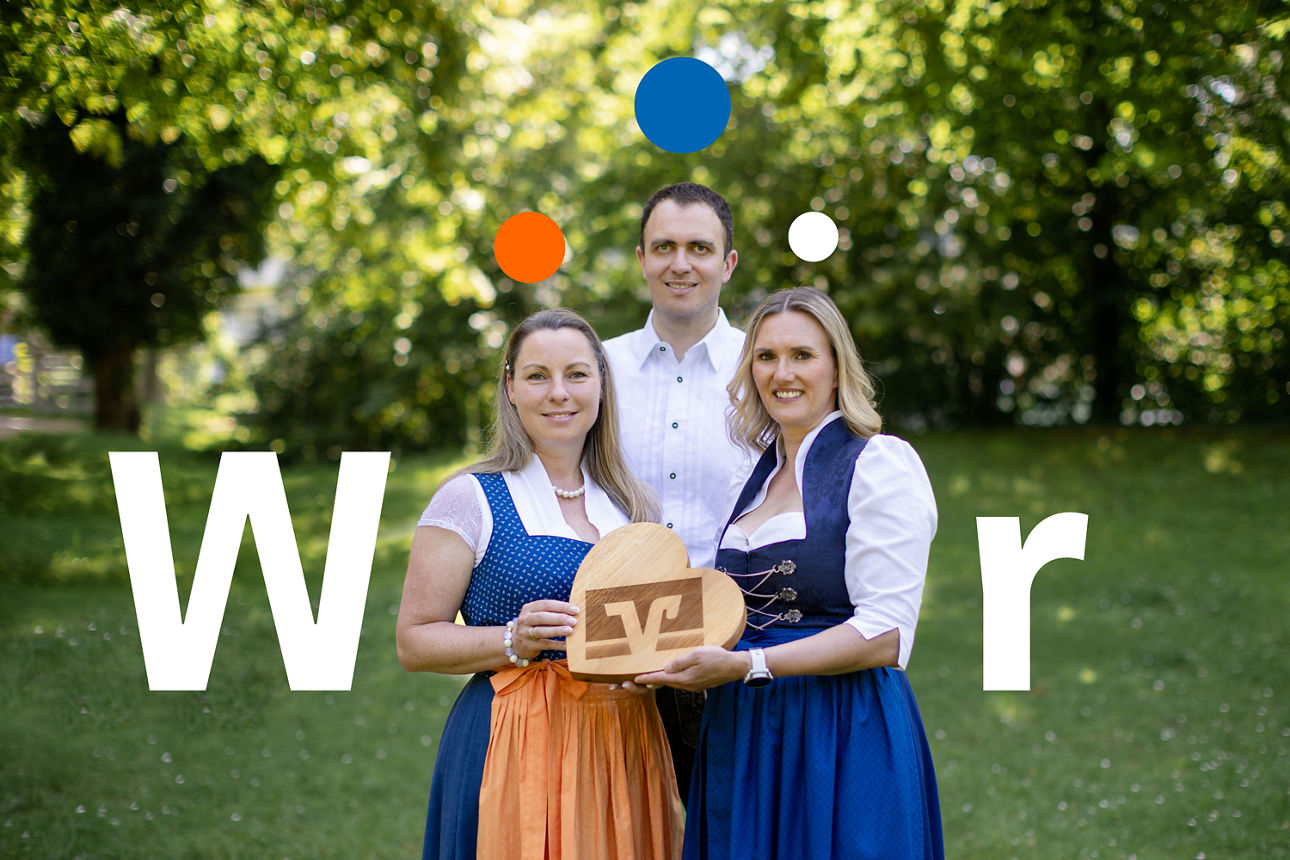 Das Team der VR-Bank Erding eG freut sich über das Engagement in der Region