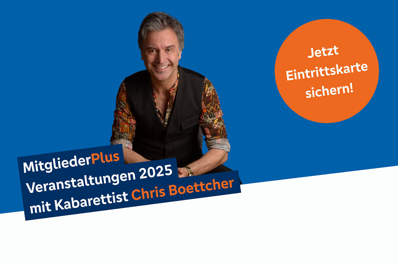 Chris Boettcher auf weiß-blauem Grund mit Daten zur MitgliederPlus-Veranstaltung