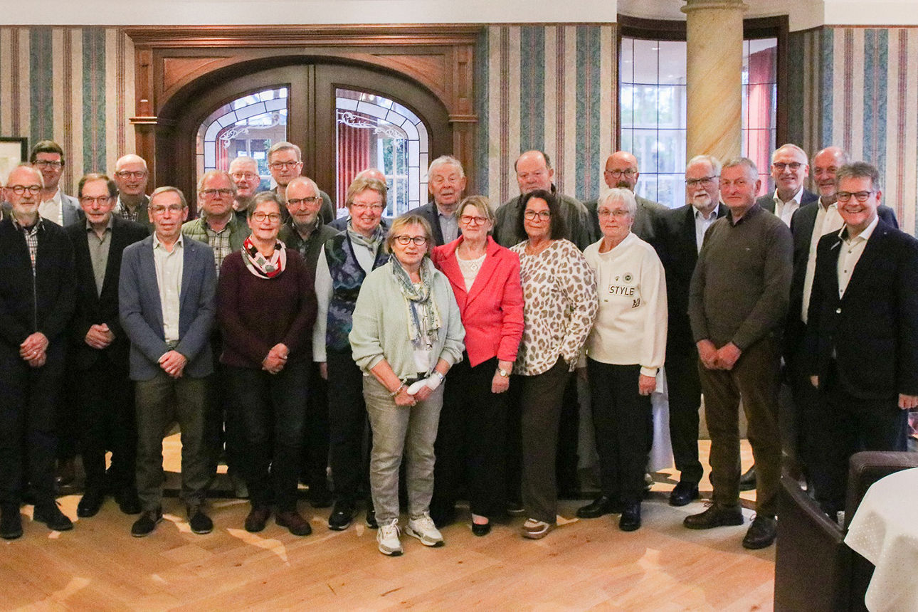 Gruppenbild - Mitgliederehrung 2025 in Delbrück