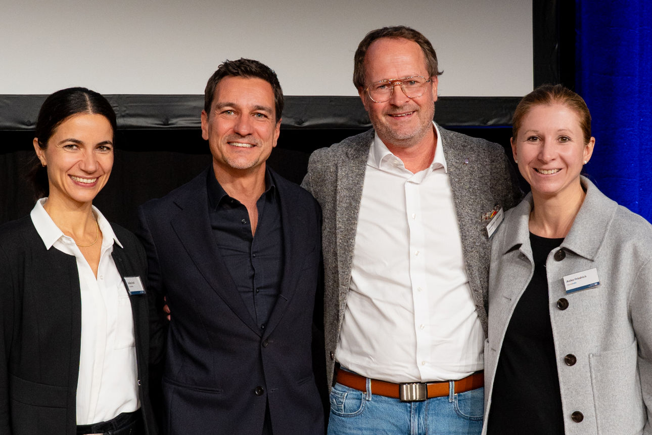 Gruppenfoto (v. links n. rechts): Selina Gruß, Thorsten Havener, Alexander Schuster, Anika Friedrich