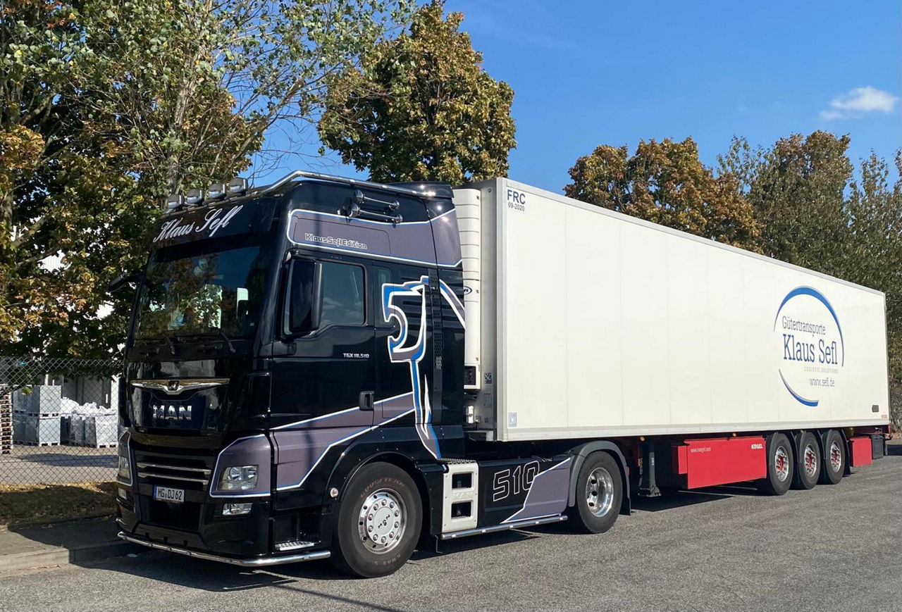 LKW der Spedition Weyres