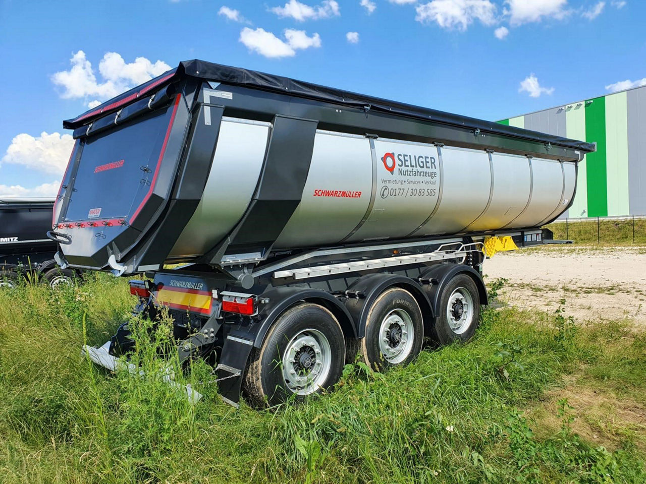 LKW der Spedition Weyres