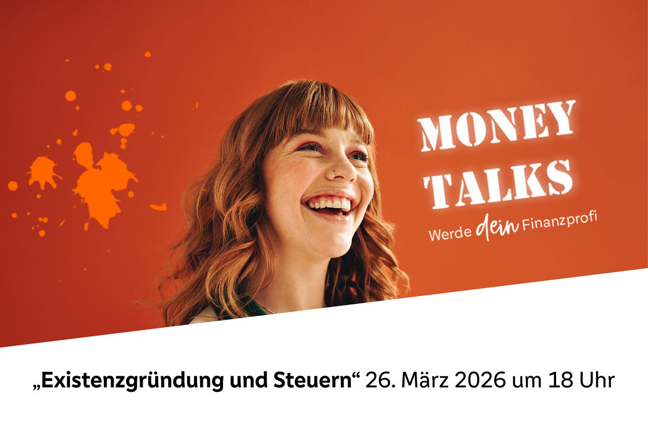 Bild mit dem Schriftzug Money Talks und einer lächelnden Frau vor orangenem Hintergrund.