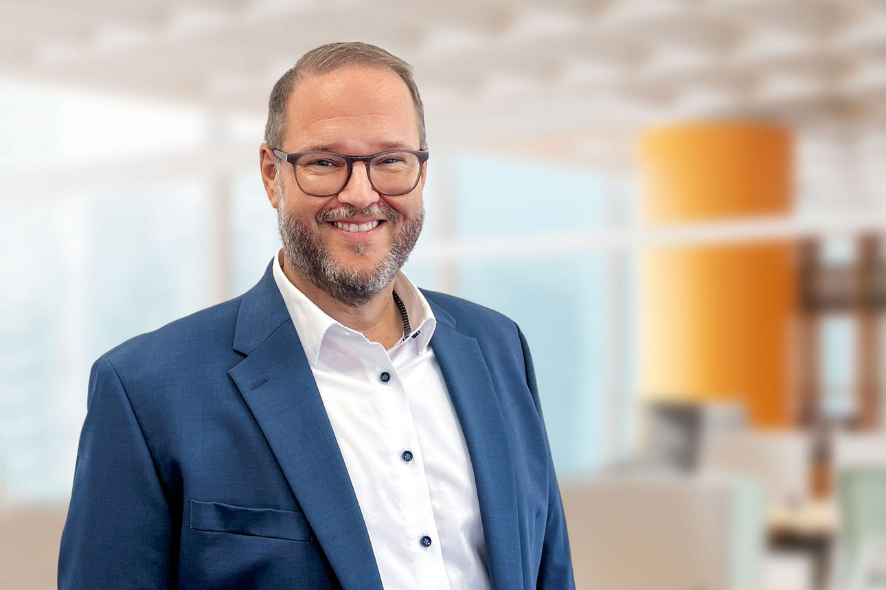 Unser Foto zeigt Firmenkundenberater Markus Pyplo