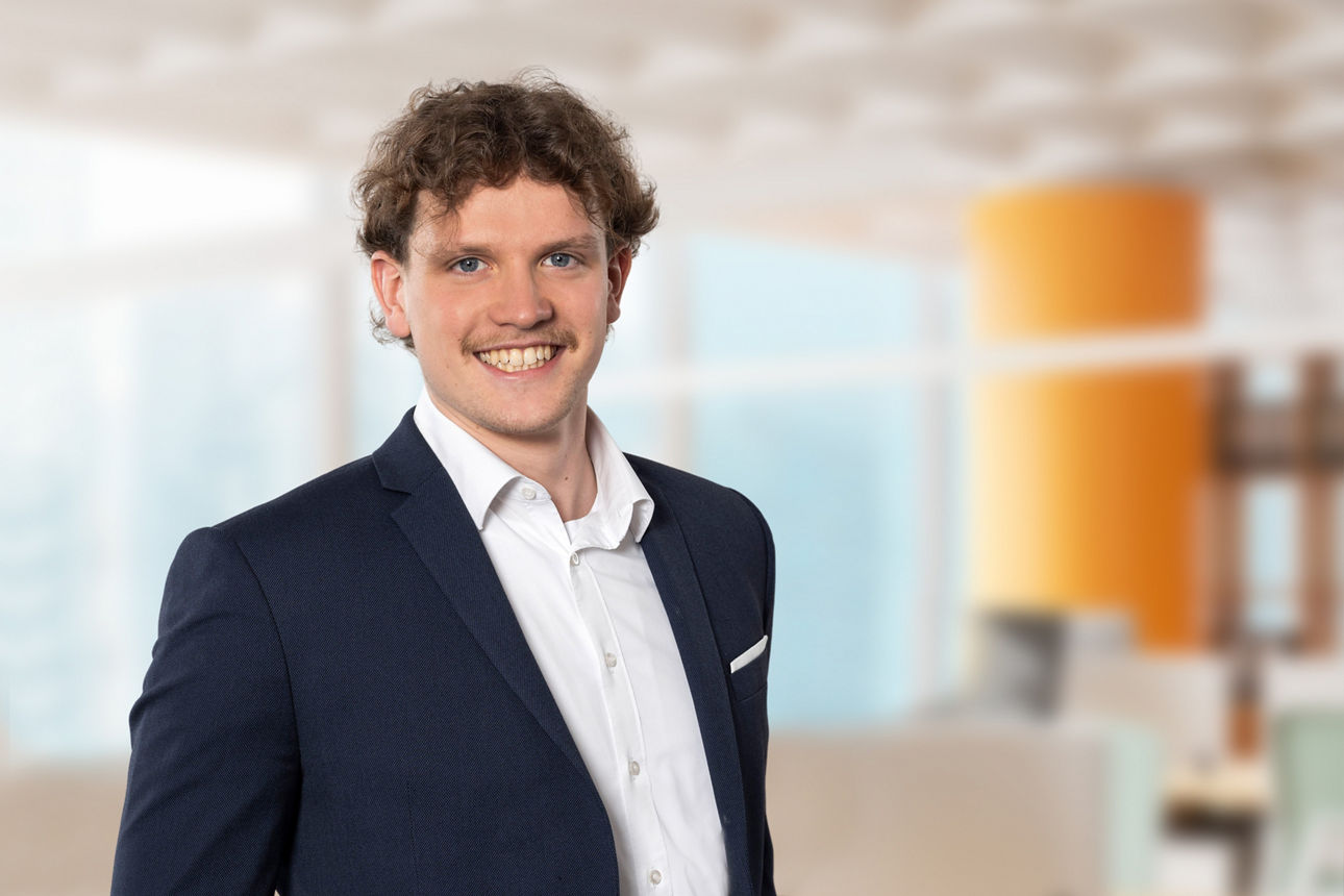 Unser Foto zeigt Mitarbeiter Marktfolge Simon Hinrichs