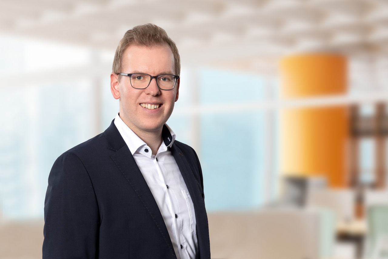 Unser Foto zeigt Prokurist Daniel Bünger