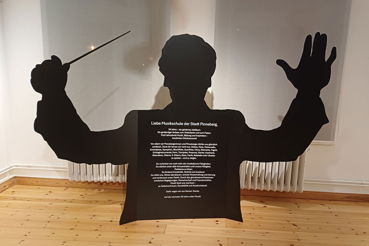 Pappausteller zum 50. Jubiläum der Musikschule Pinneberg