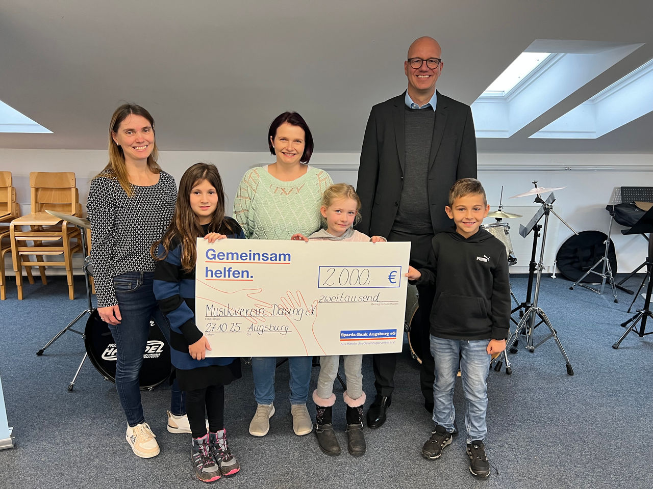 Übergabe der Spende an den Musikverein Dasing