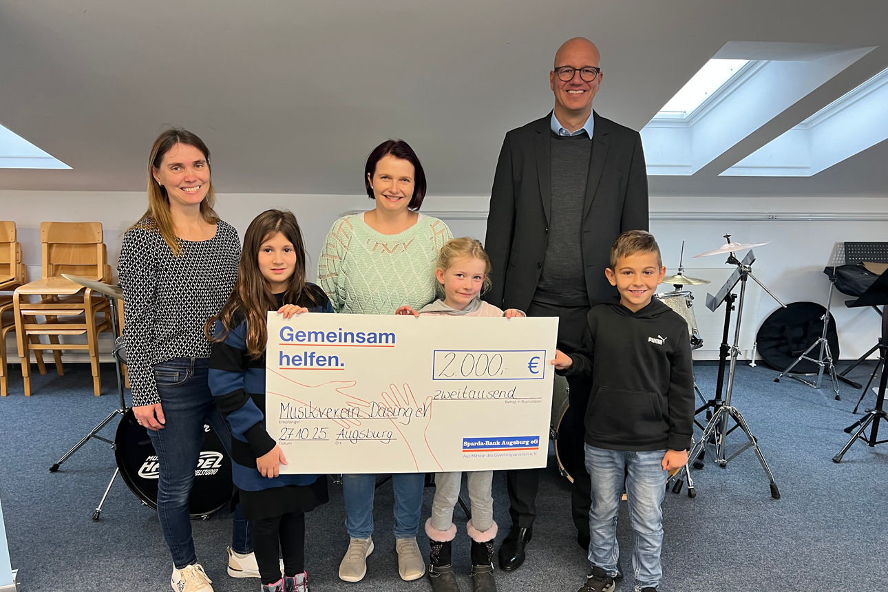 Übergabe der Spende an den Musikverein Dasing