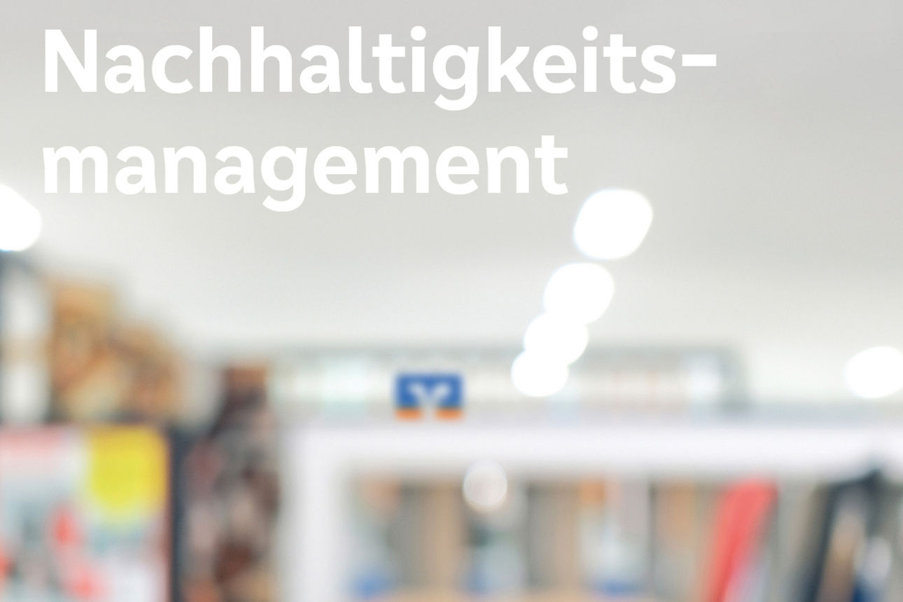 Verschwommener Hintergrund in einen Serviceraum für Kundinnen und Kunden