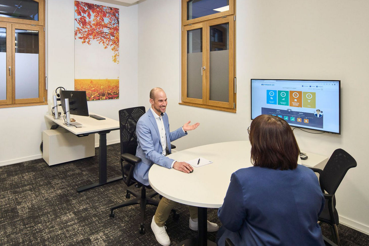 Das Bild zeigt ein Beratungszimmer der Filiale Rust