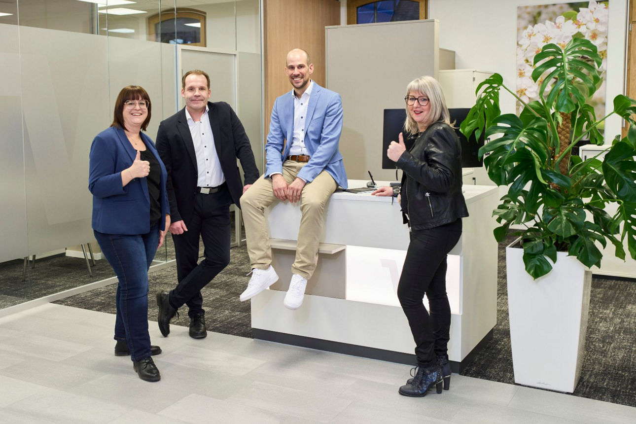 Das Bild zeigt das Team der Filiale Rust