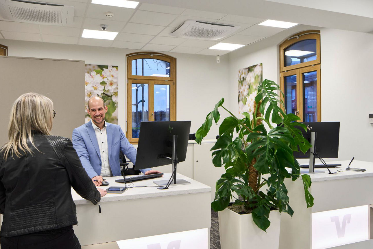 Das Bild zeigt den Servicebereich der Filiale Rust