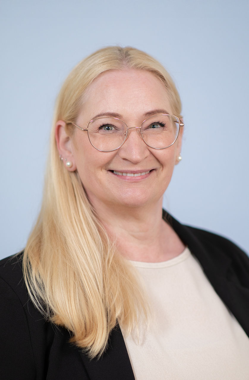 Melanie Oswald