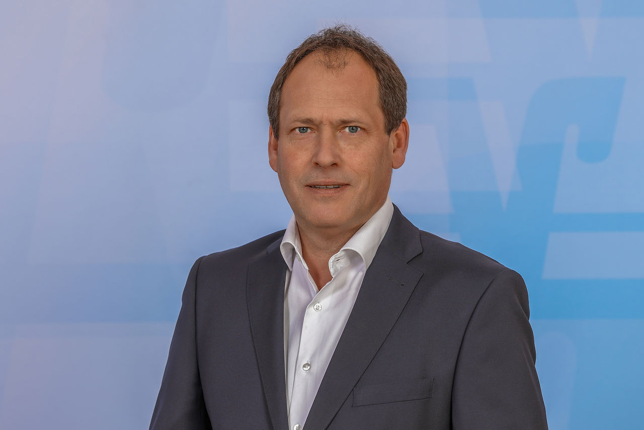 Dirk Overhage