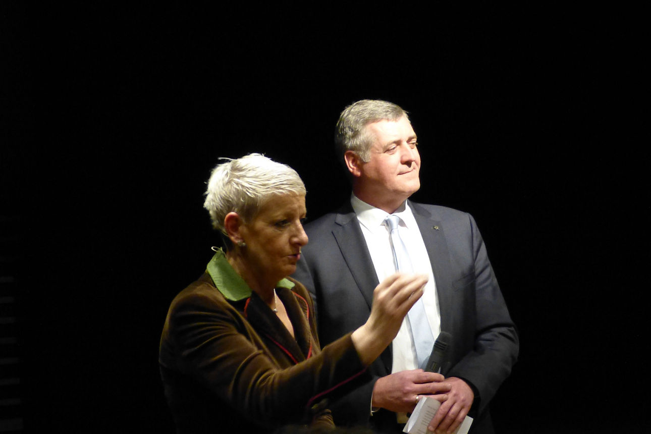 Vorstand Manfred J. Gruber mit Referentin und Mentaltrainerin Elke Pelz-Thaller