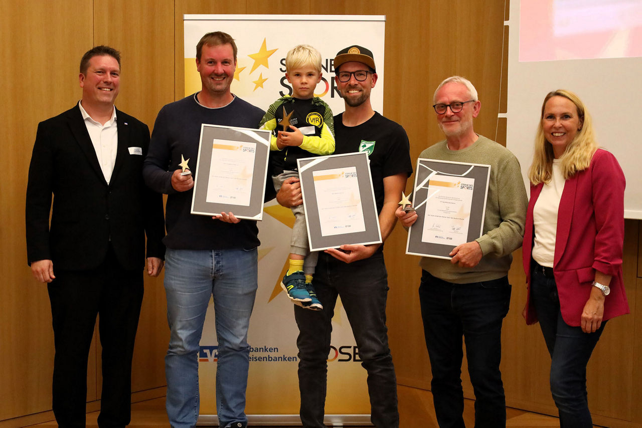 Verleihung des Bielefelder Sterne des Sports in Bronze an den VfR-Wellensiek, HTSF Senne und dem HSG Quelle/Ummeln.