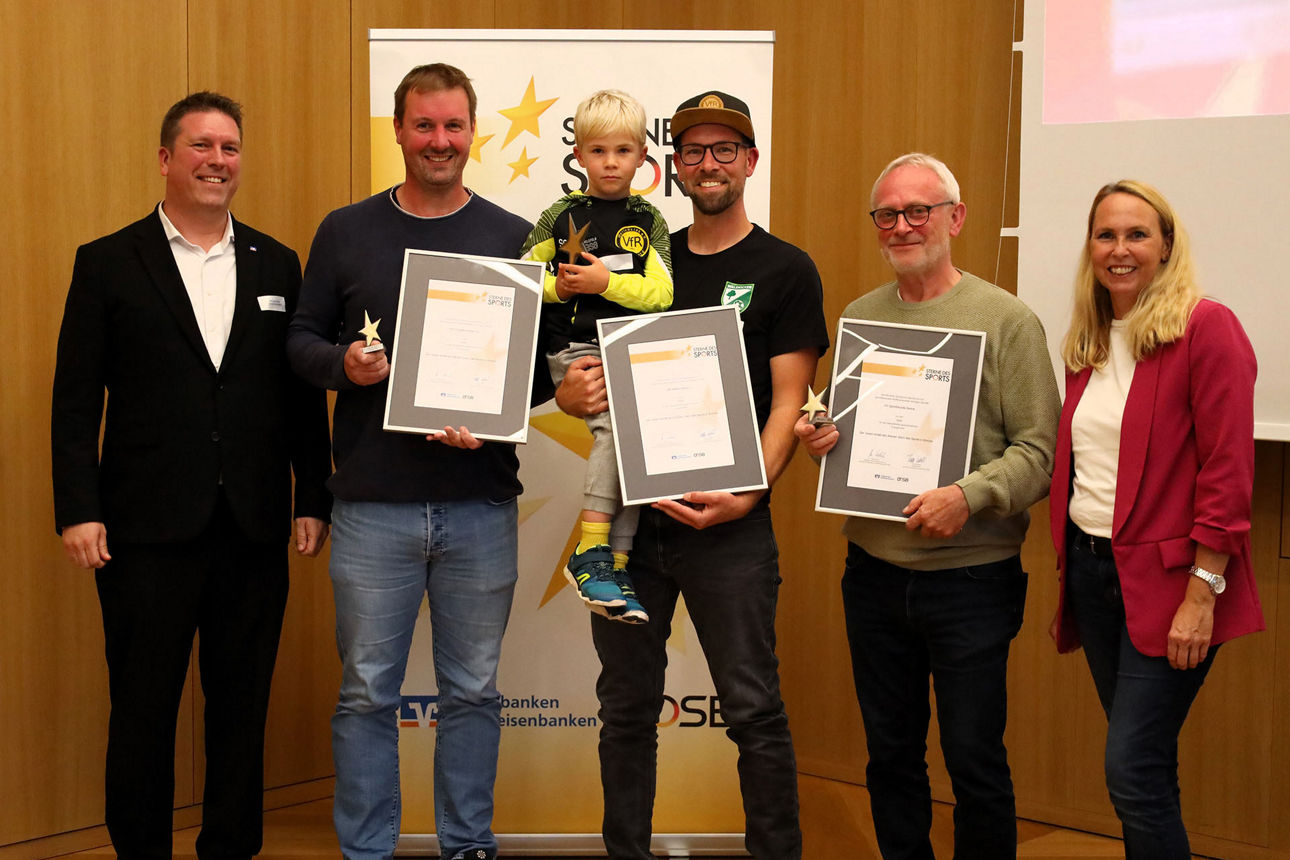 Verleihung des Bielefelder Sterne des Sports in Bronze an den VfR-Wellensiek, HTSF Senne und dem HSG Quelle/Ummeln.
