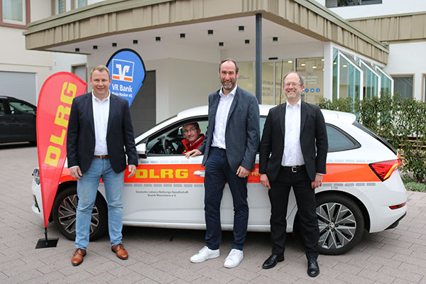 v.l.n.r.: Thorsten Großstück, Uwe Blümler, Vorstand Dr. Michael Düpmann, Chris Rihm.