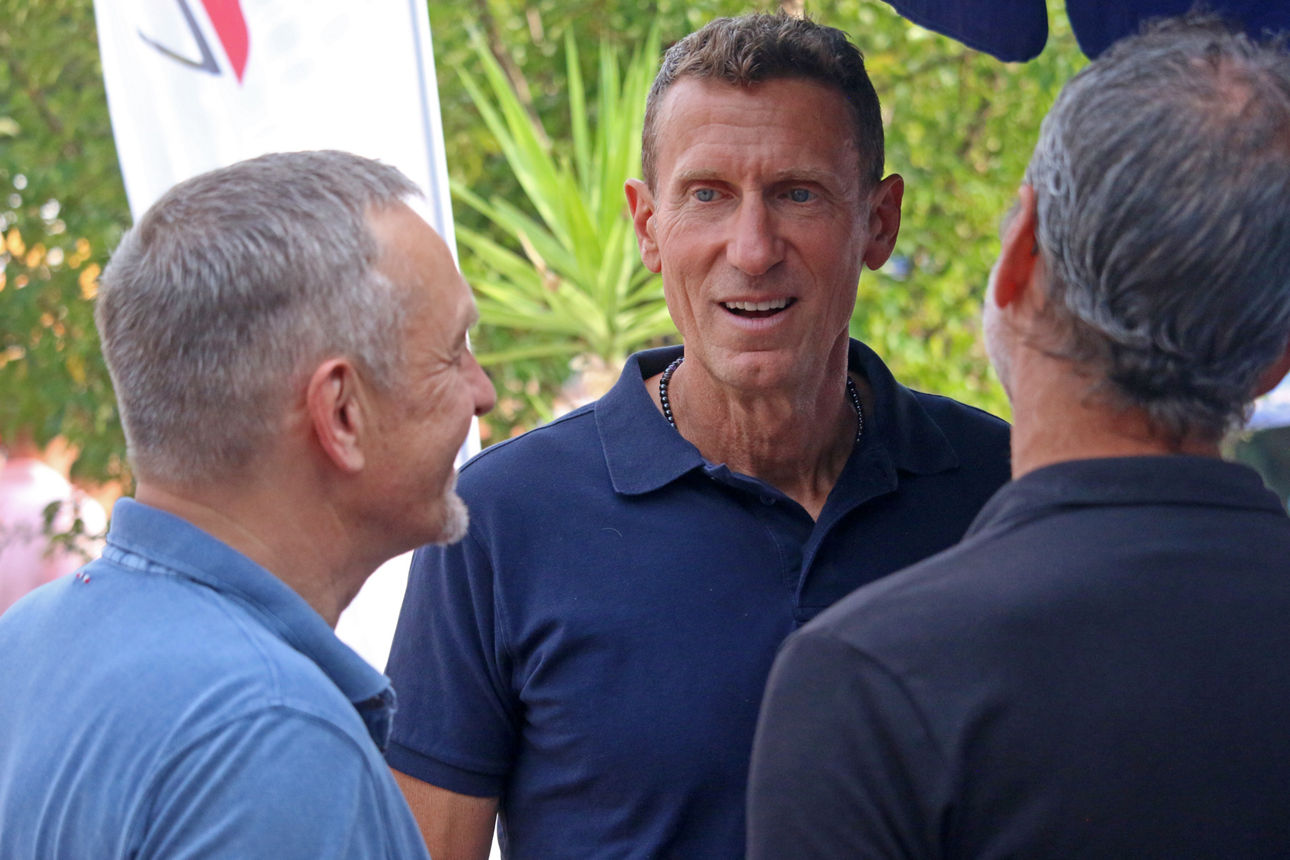 Tennisspiel Patrik Kühnen im Gespräch mit unserem Vorstandsvorsitzenden Andreas Tyrra