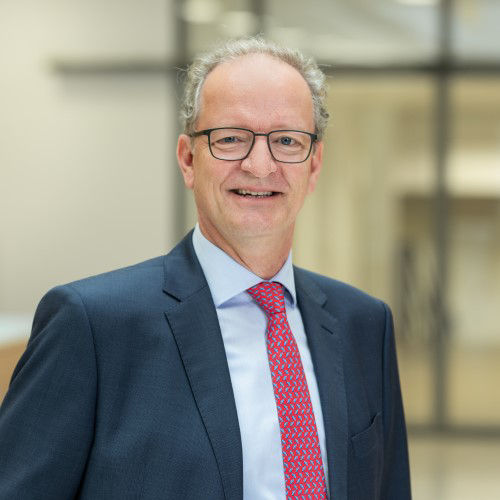 Darstellung unseres Aufsichtsratmitglieds RA/StB Dipl.-Kfm. Peter Zerwas