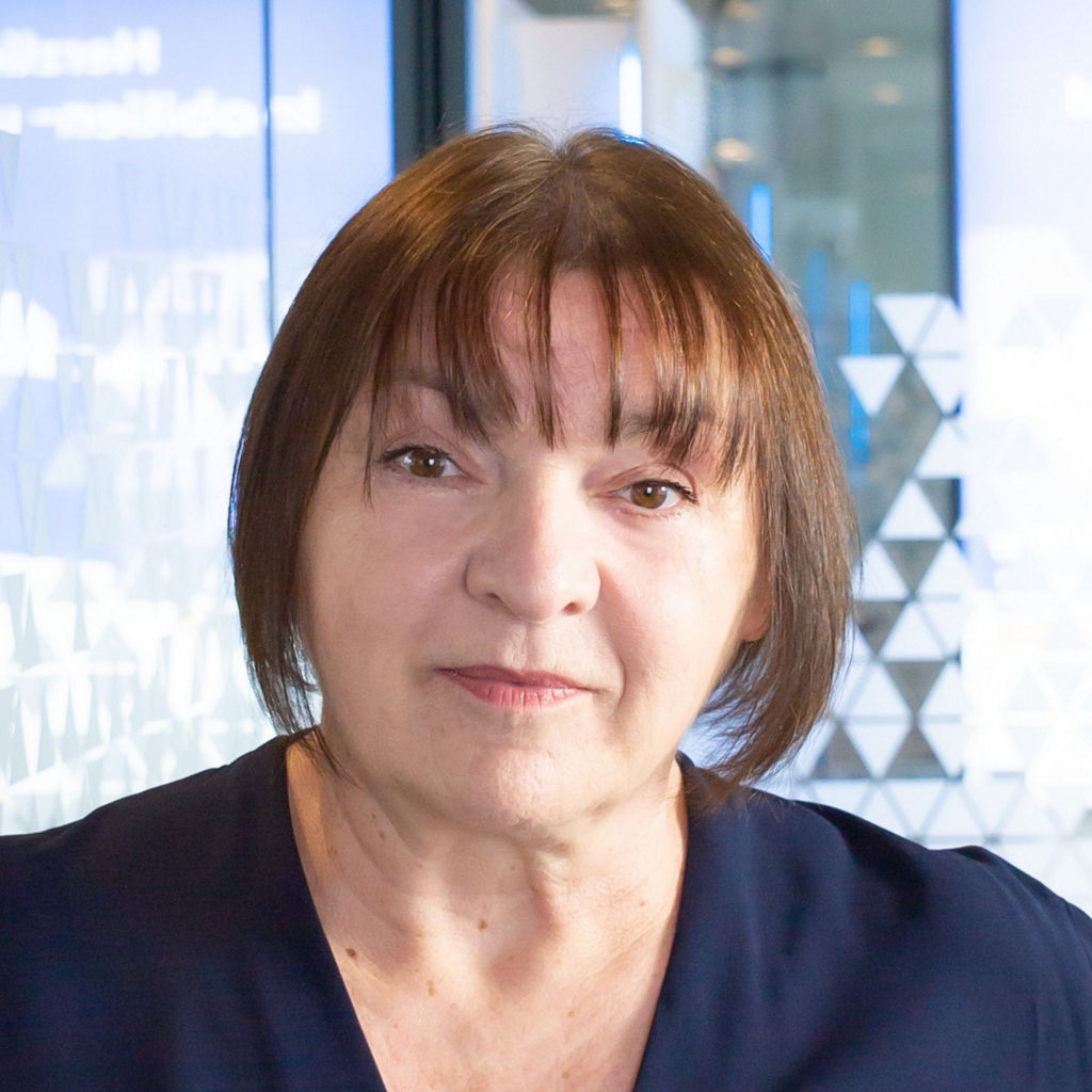 Portrait der Mitarbeiterin Sylvia Peters