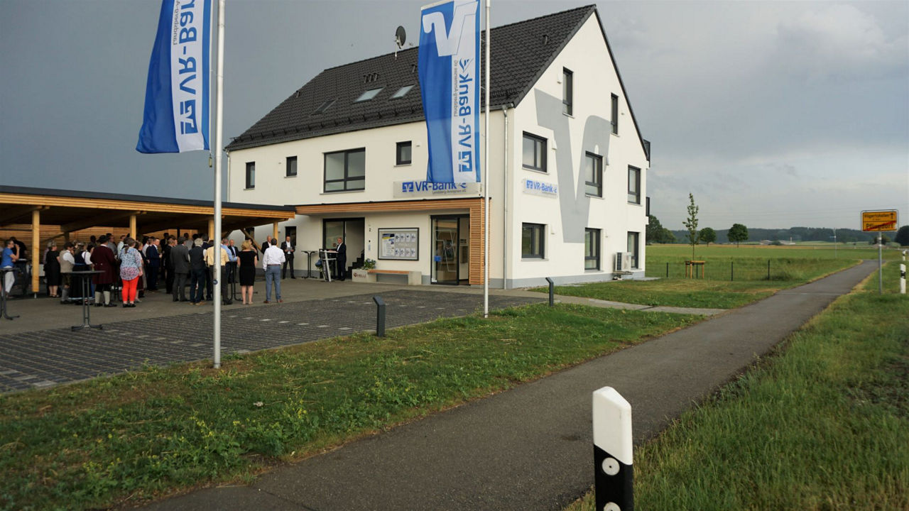 Neue Geschäftsstelle Pflugdorf-Stadl ein voller Erfolg