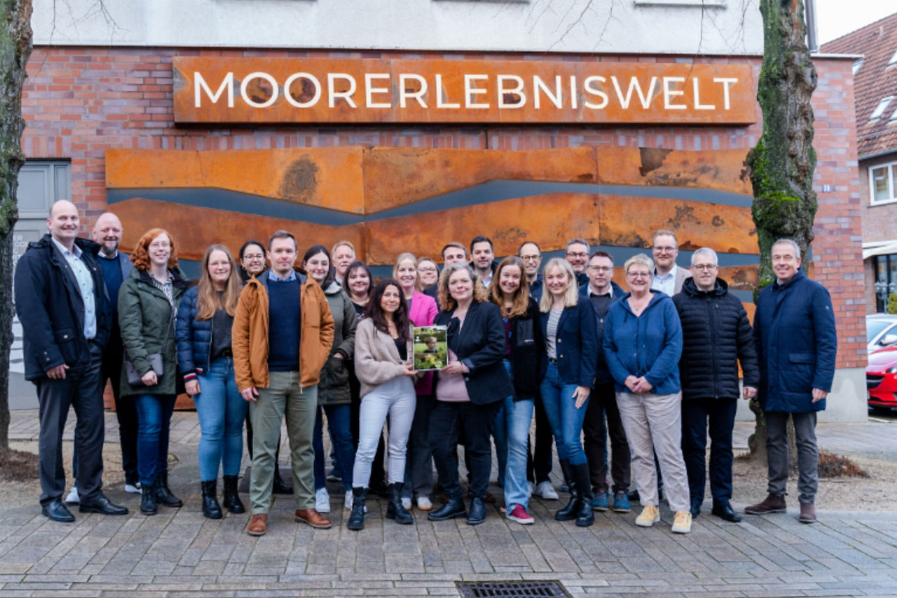 Nachhaltigkeit ist Teamarbeit – diese Kolleginnen und Kollegen haben unseren Bericht mitgestaltet.
