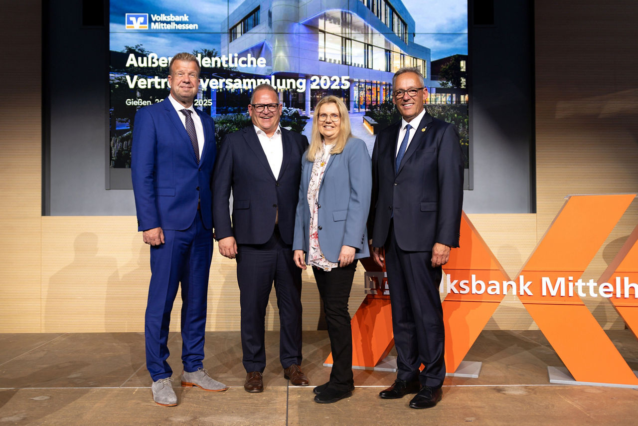Abbildung zeigt die Vorstände der Banken
