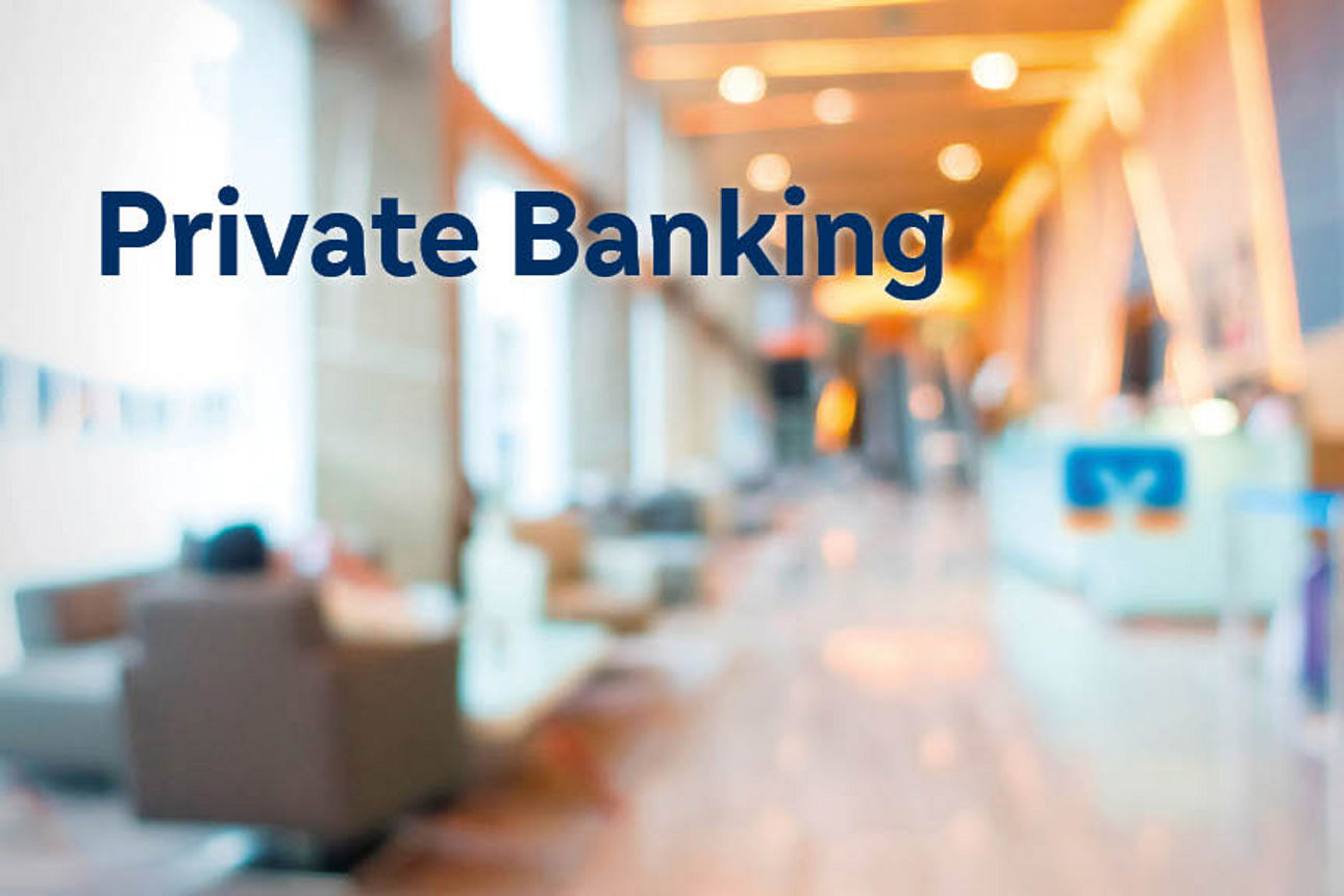 Verschwommener Hintergrund in einen Serviceraum für Kundinnen und Kunden