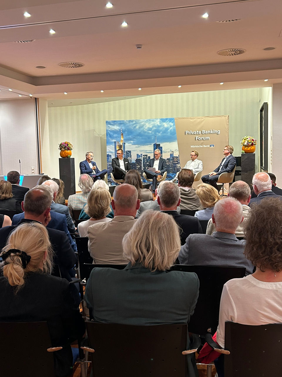 Die Diskussionsrunde aus Publikumssicht