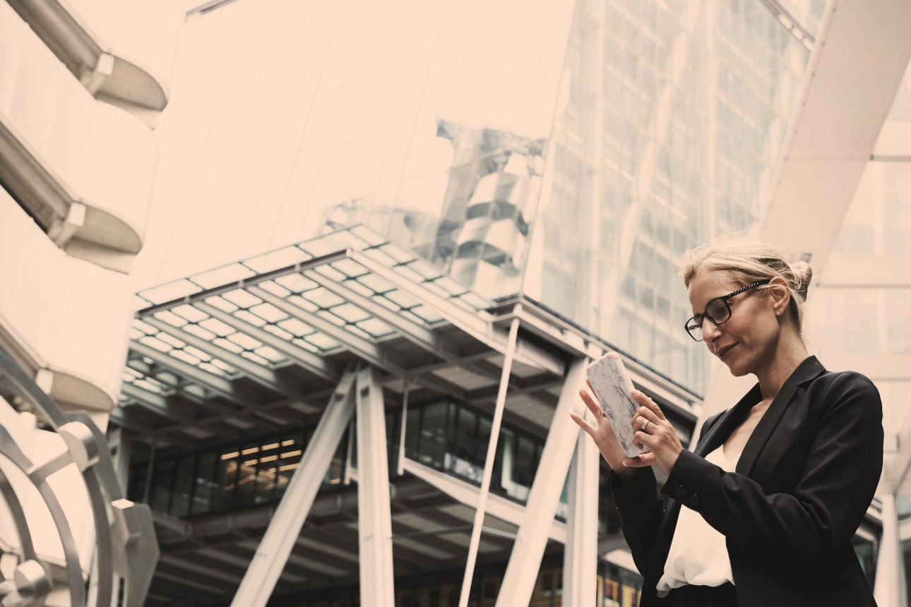 Titelbild - KundenDialogCenter