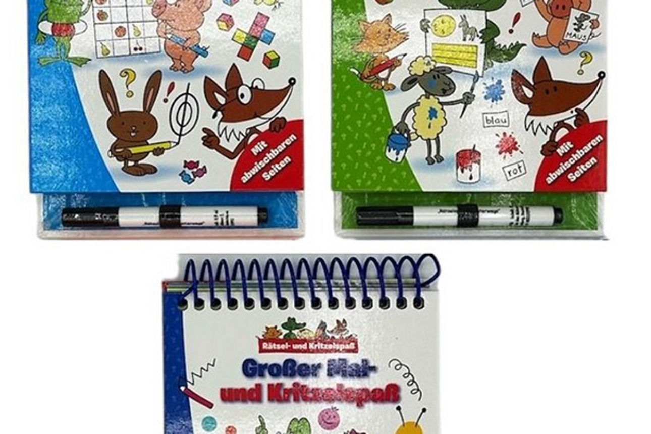 Drei farbenfrohe Notizbücher mit Zeichnungen von anthropomorphisierten Tieren, die darauf lernen