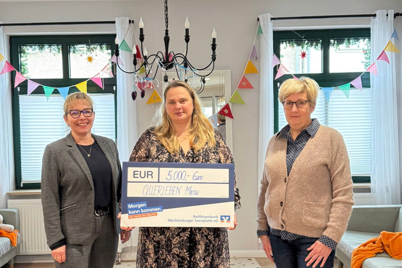 Spendenübergabe Querleben