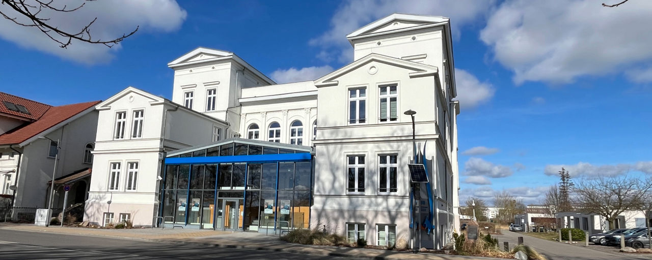 Hauptfiliale Raiffeisenbank Mecklenburger Seenplatte