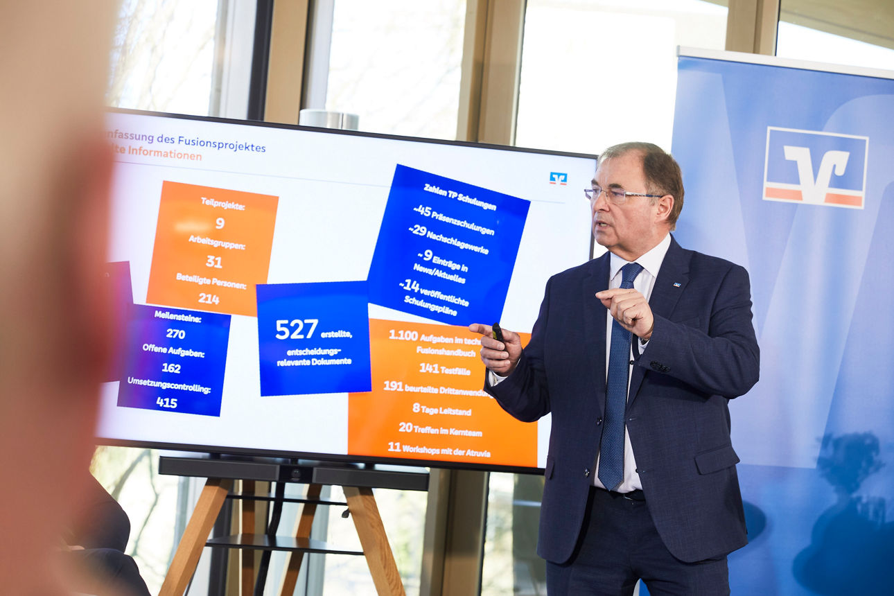 Thomas Schmidt aus dem Volksbank-Vorstand.