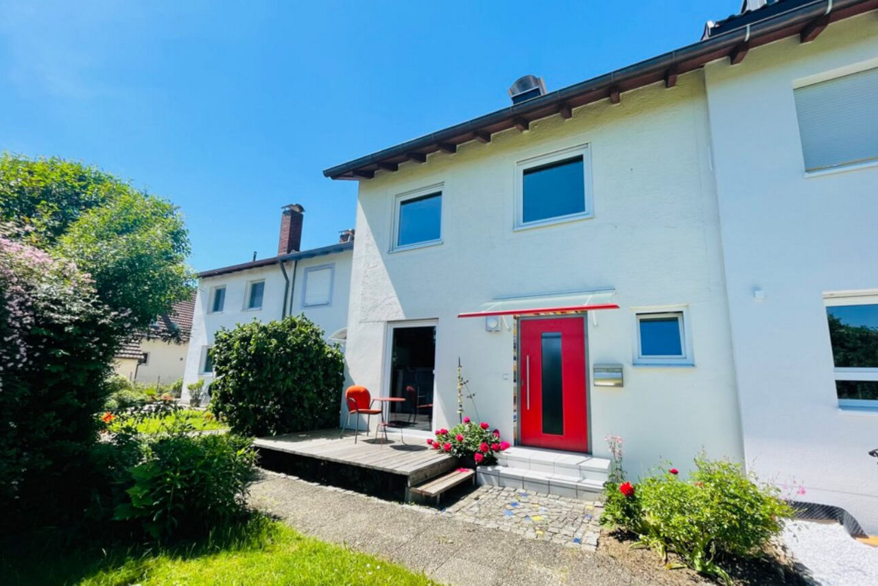 Außenansicht eines Reihenhauses