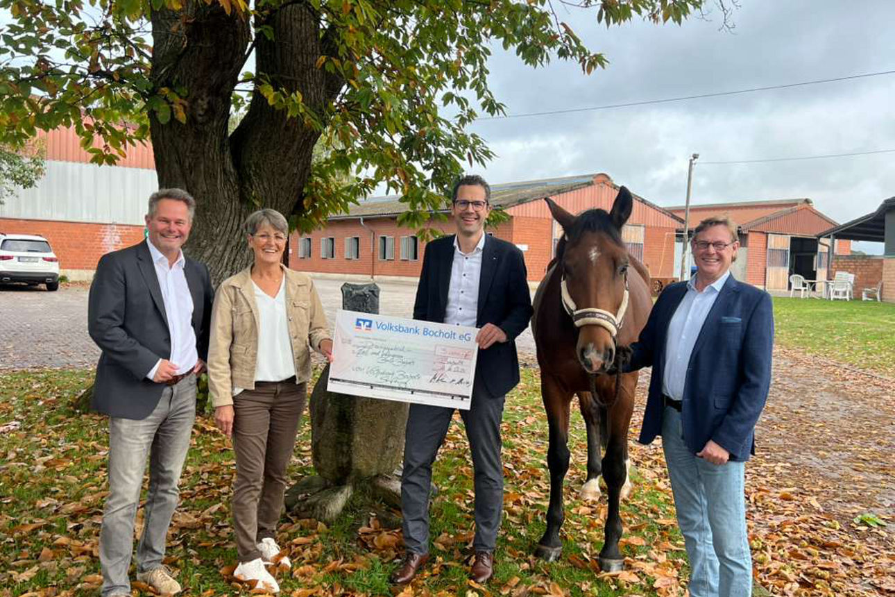 Volksbank-Stiftung unterstützt Reit- und Fahrverein Barlo-Bocholt e.V. mit 3.000 Euro