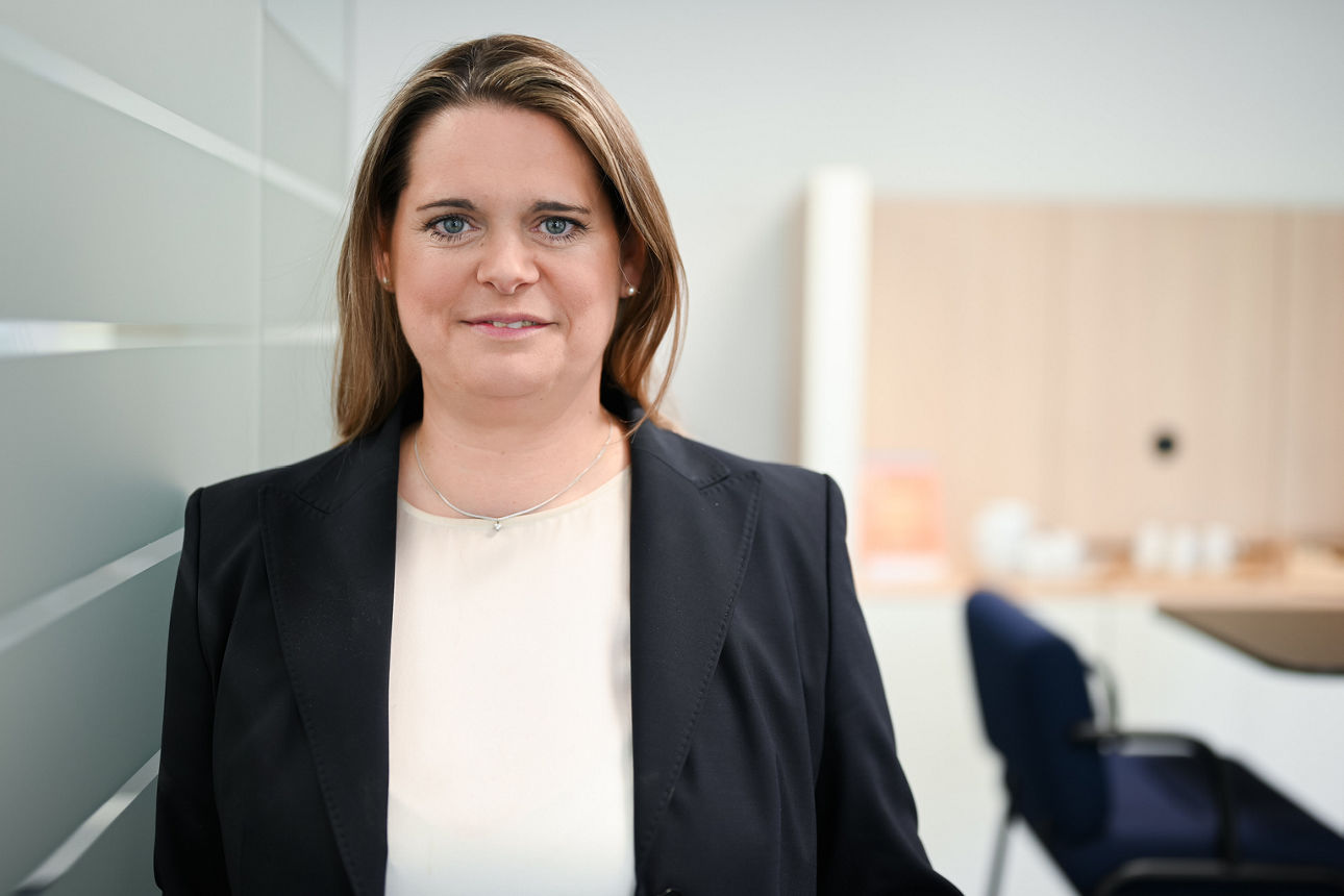 Christina Rengers, Gruppenleiterin Mediale Beratung Christina Rengers, Gruppenleiterin Mediale Beratung