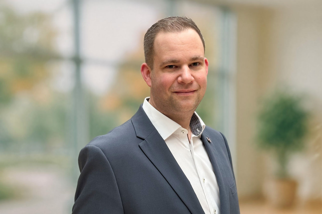 Darstellung unseres Mitarbeitenden Dennis Riewer