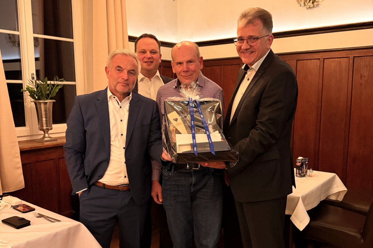 ein echtes VR-Urgestein verabschiedet sich