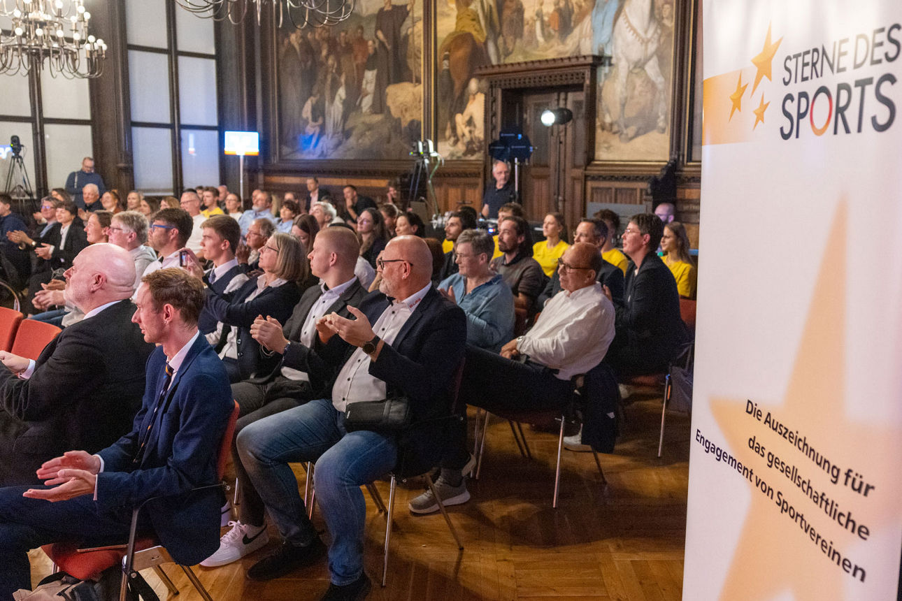 Blick in das Publikum im Erfurter Rathaussaal