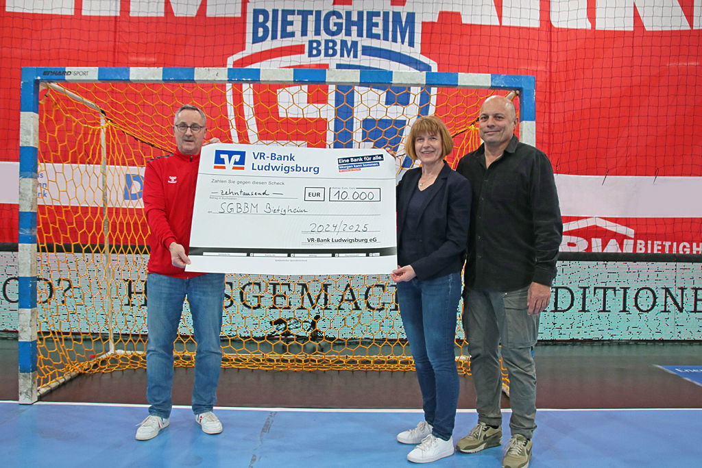 Spendenübergabe beim SG BBM Bietigheim