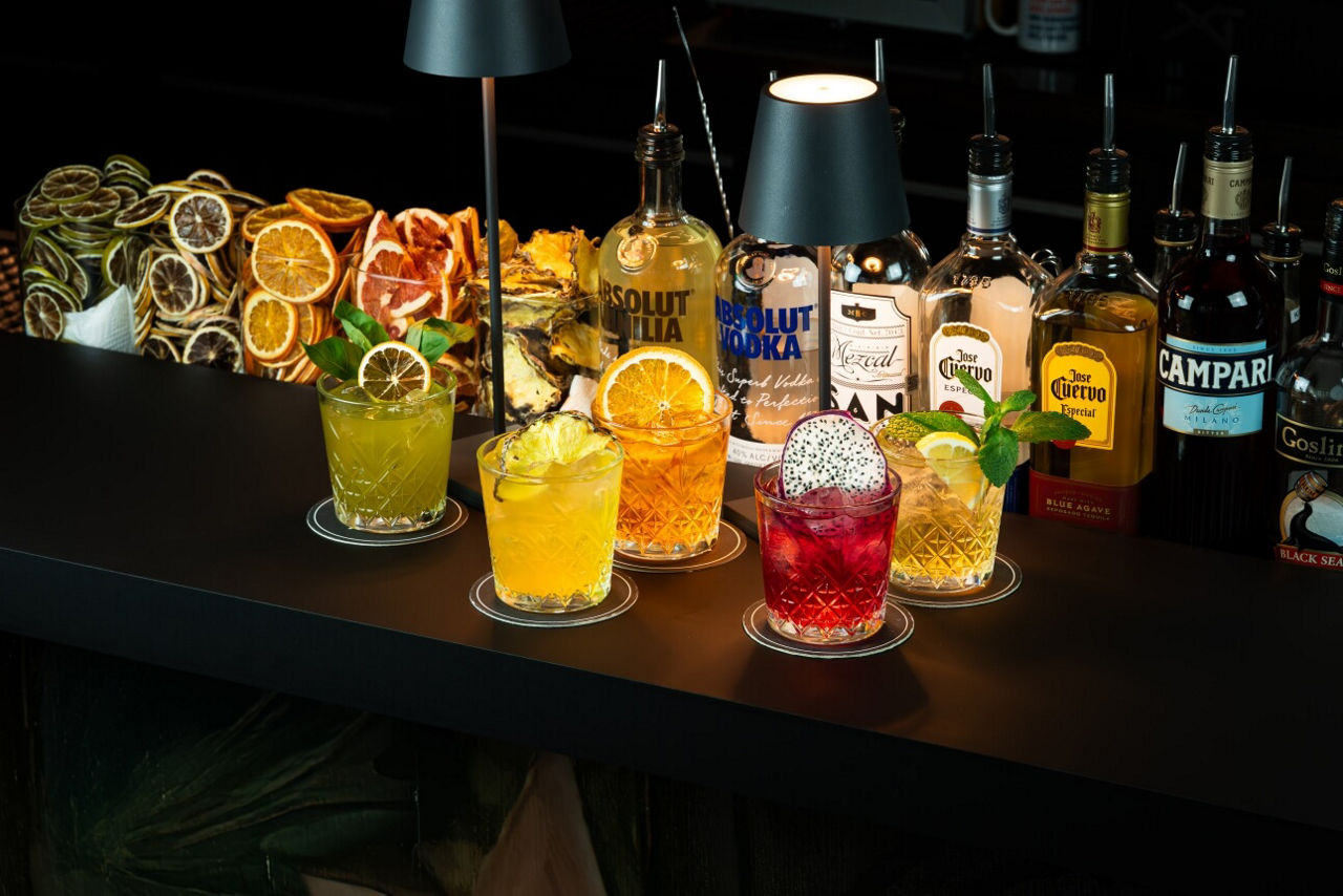 Getränke an der Bar in Schwarze Katz Memmingen