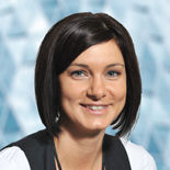 Portraitbild von Sandra Schwenz, Marketingmitarbeiterin bei der VR Bank Main-Kinzig-Büdingen eG