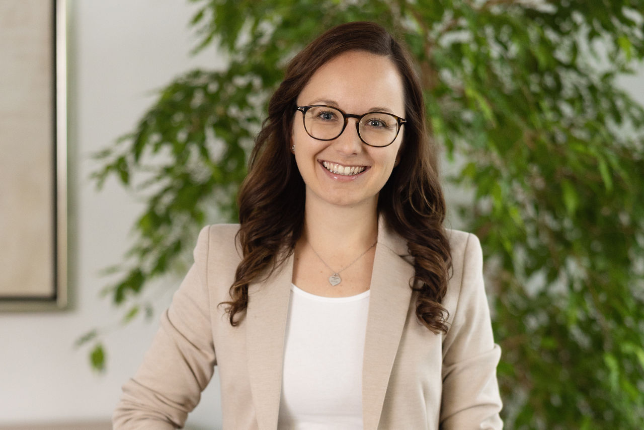 Porträtfoto von Julia Schaller