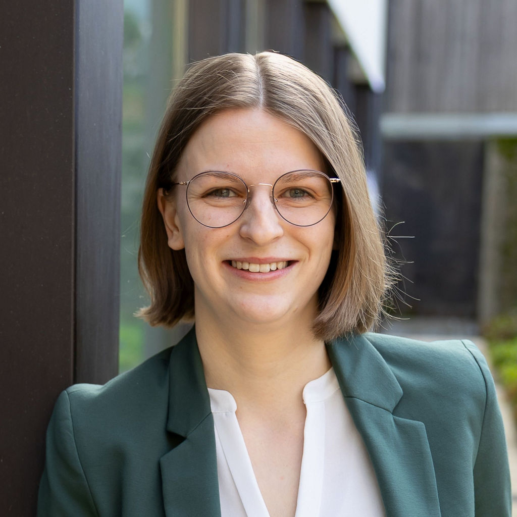 Portrait der Mitarbeiterin Annalena Schellmann
