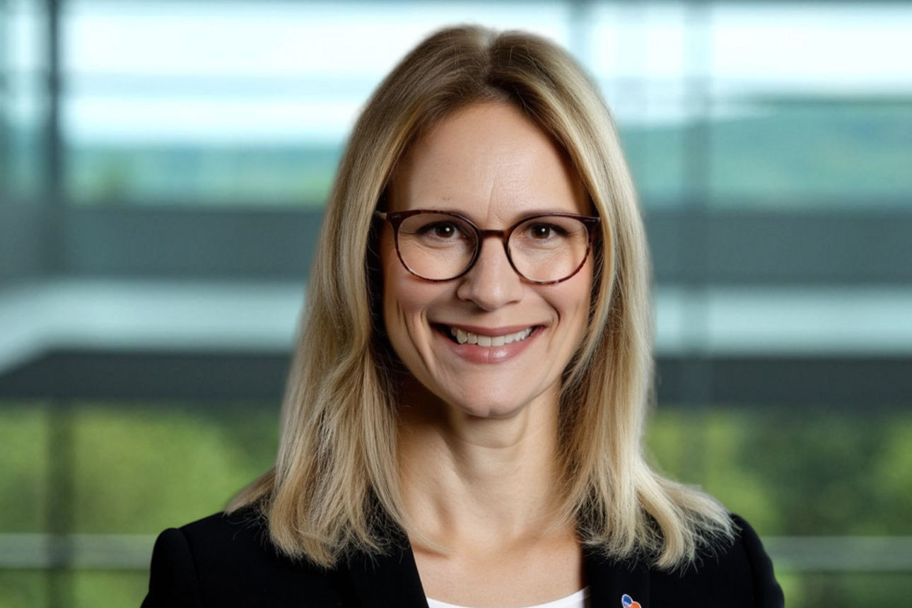 Almut Schneider
