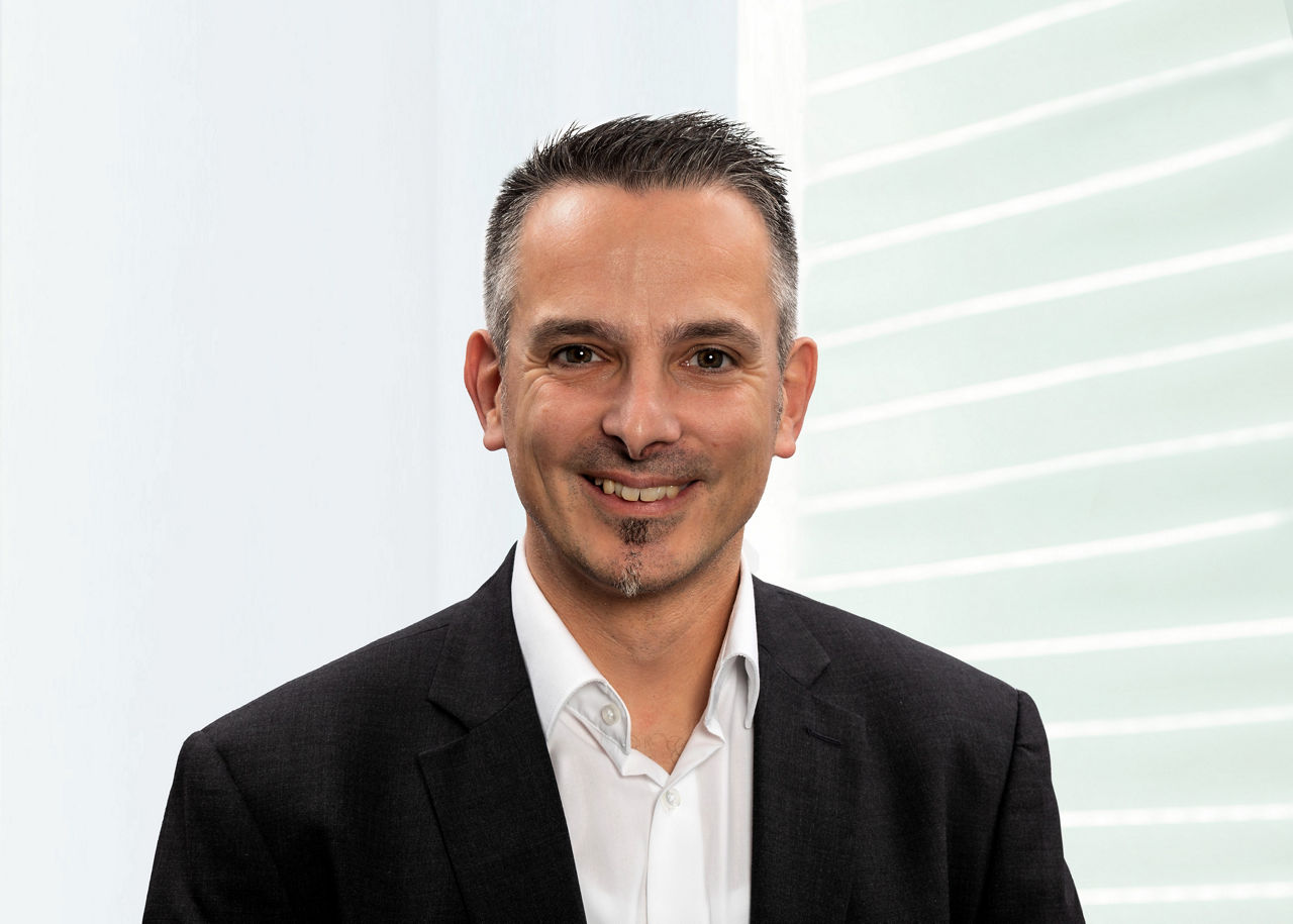 Michael Schneider
