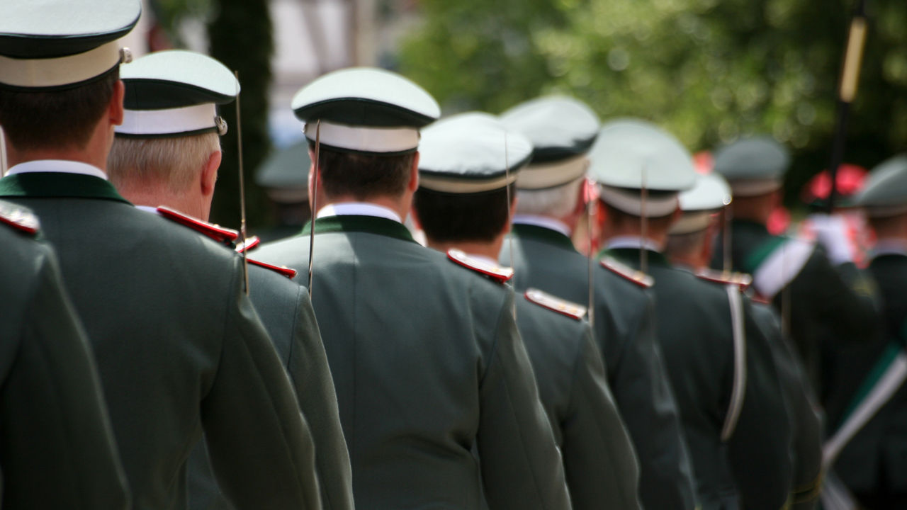 Militär